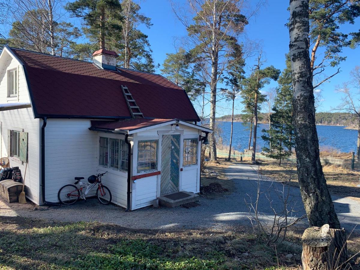 Charmig Av Rustik Stil I Stockholms Omrade 度假居